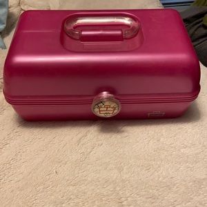 Pink caboodle make up case